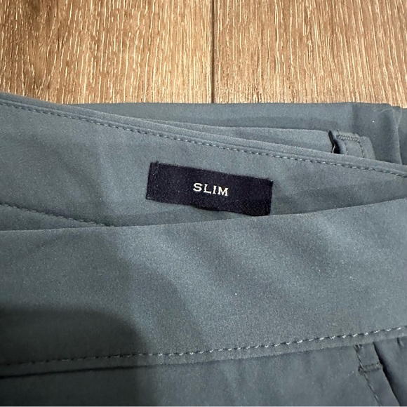 JCrew factory Tech Chino size 31x30 slim fit - Picture 2 of 4